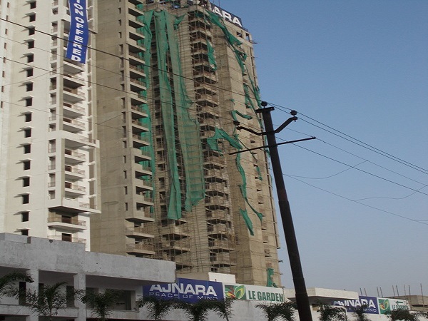 Ajnara Le Garden